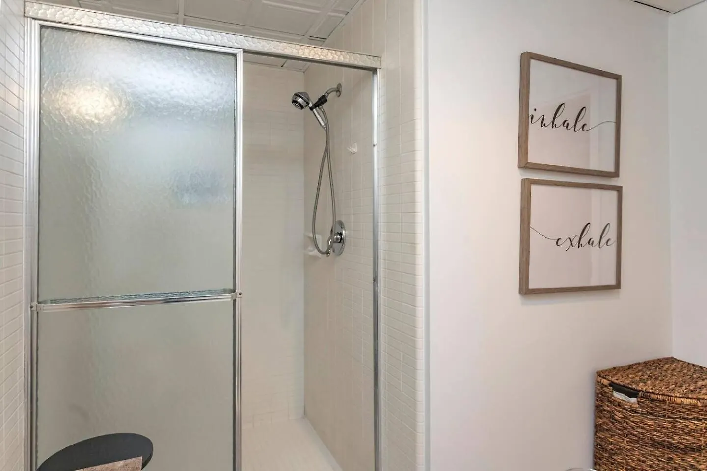 Two Condos On Music Row That Sleeps 14 With Pool And Parking Nashville Apartman